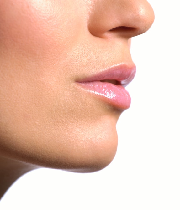 woman who received a chin implant